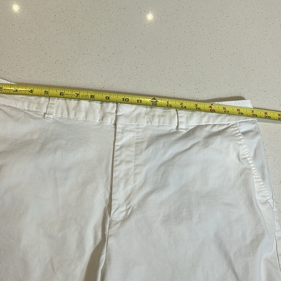 Tommy Hilfiger 10" Bermuda Stretch Shorts White Women’s Size 18 - Picture 7 of 14